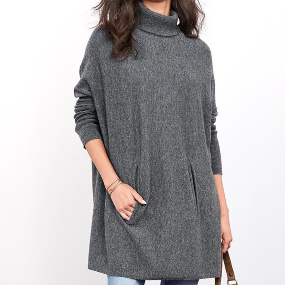Garnet Hill Merino Wool Oversized Turtleneck Sweater in Gray Size Medium